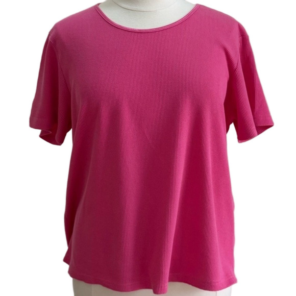 Am. Sweetheart Tops - Chic Fuchsia Short Sleeve Women's Tee